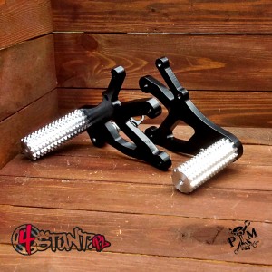 Forstunt steel rearsets + pegs